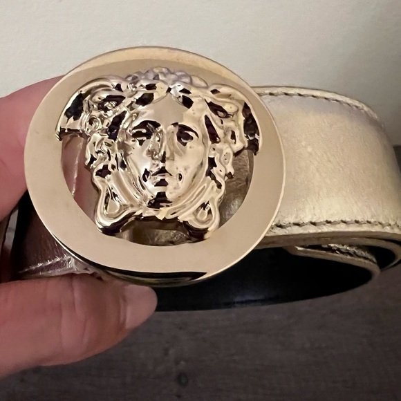 👉🏼 BRAND NEW  • Versace Metallic Gold Leather Medusa Belt 75CM - NO SCRATCHES - Picture 10 of 15
